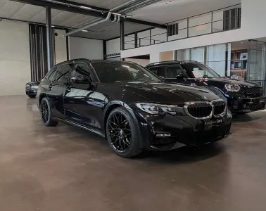 BMW 318 M-Sportpakket compleet,Leder zwart,Life cockpit,